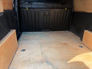 /photos/10098/2029845d-65f6-744b-6c4f-c71922817879_i320x240.jpg