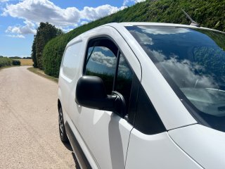 /photos/10098/55b27a51-7095-3383-6ce0-fbef56b10eb2_i320x240.jpg