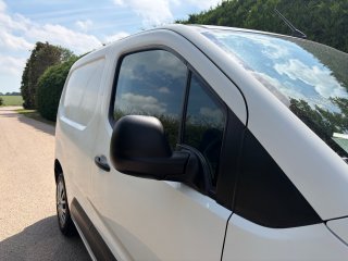 /photos/10098/ebd8a72f-1b33-43e3-c8de-ca42f23b7ce0_i320x240.jpg