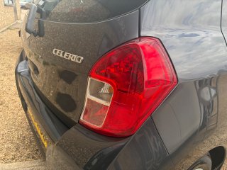 /photos/10098/f0b2a699-6cdb-3470-705f-aa1bbad377fe_i320x240.jpg